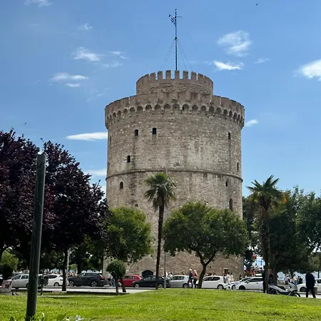 Daylily, 2 Bdrm Apartment, Vesta Philoxenia Apartment Thessaloniki